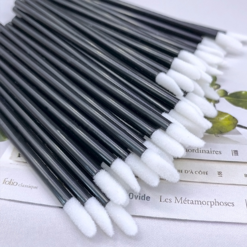 100 szt. Jednorazowe pędzelki  – Eyelash Extension For Beginners recenzja i cena